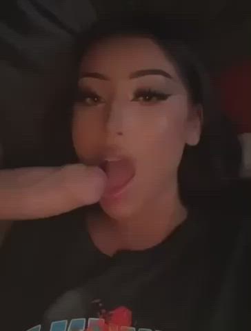 blowjob deepthroat eye contact lips clip