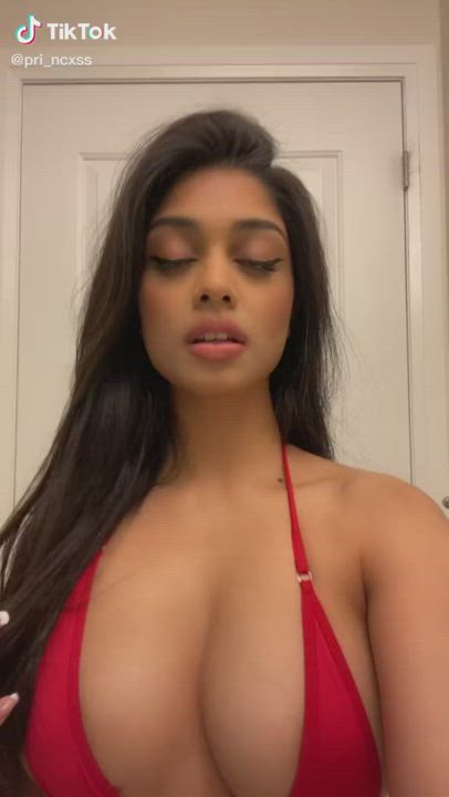 Bikini Indian Seduction clip