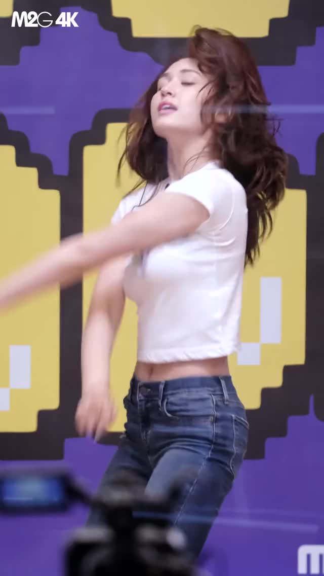 Somi 190617 4