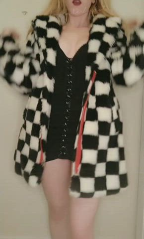 dancing pale sensual thighs tiktok tiny waist tits clip