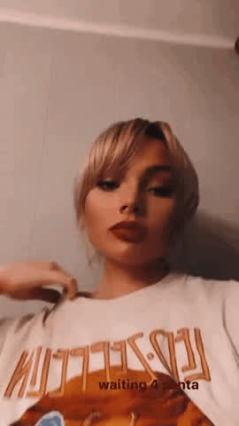 Blonde Cute Sensual clip