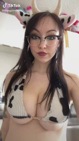 Ass Big Tits Bra POV TikTok clip