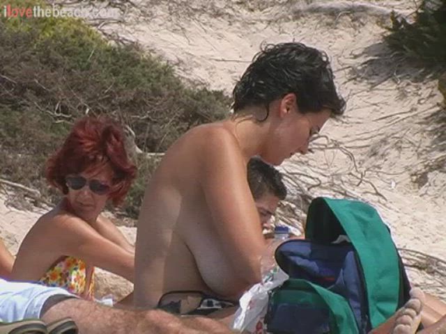 amateur beach big tits boobs milf natural tits nudist public spy tits clip