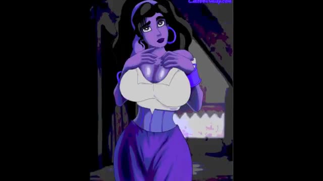 esmeralda nude