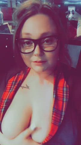 big tits busty glasses huge tits milf natural tits schoolgirl selfie stripper clip