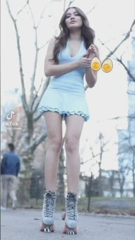 Candid TikTok Upskirt clip