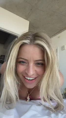 bikini blonde boobs clip