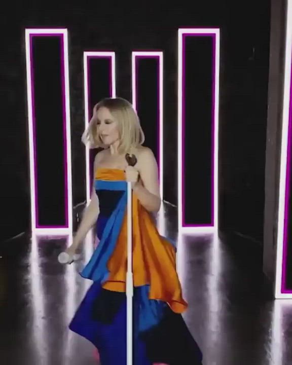 Kylie Minogue clip