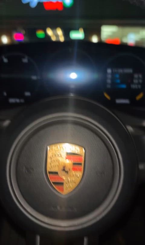 Pussy Play In A Porsche 🤗