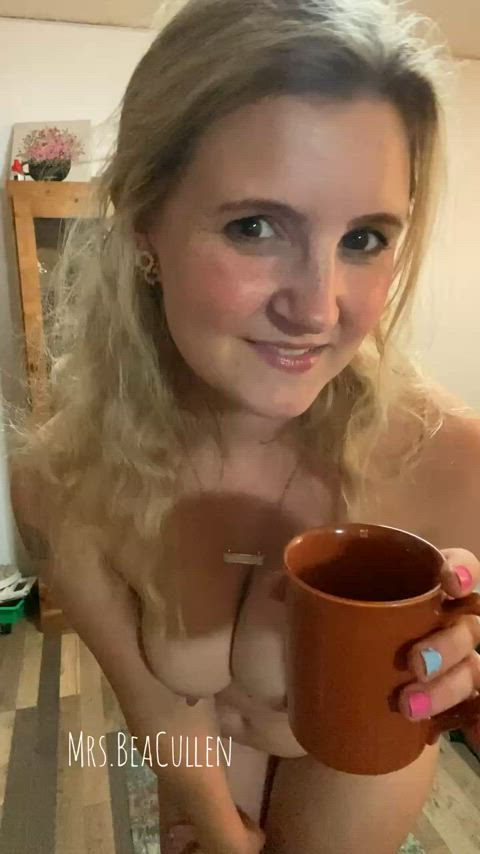 Coffee with a curvy milf is the best way to start the day
