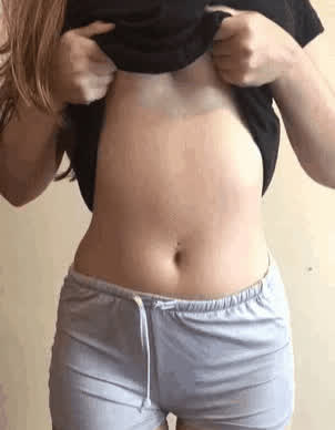 Amateur Girls Natural Tits clip