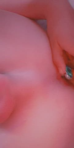 Fun with my buttplug, and a little gape :)