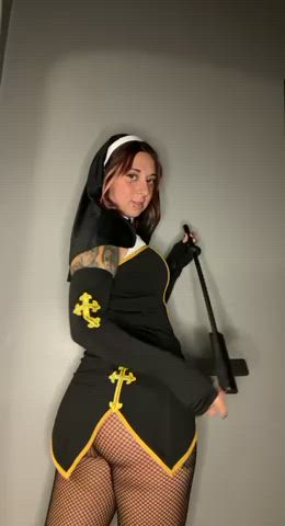 Happy Halloween from a naughty nun 😈