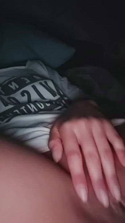 Fingering Pussy Tits clip