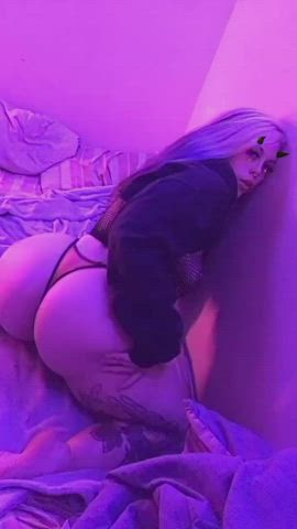 Big Ass Shaking Tattoo Teen clip