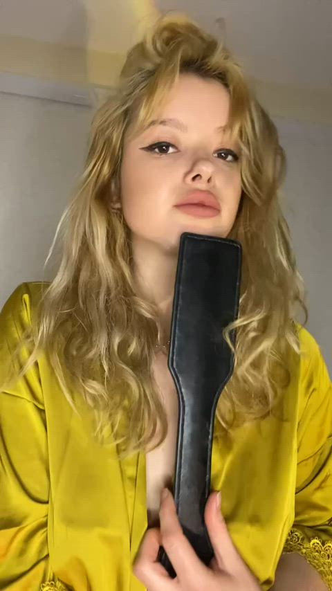 blonde femdom fitfemdom clip