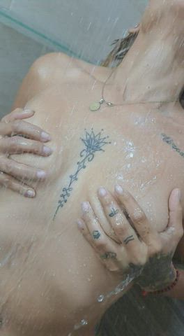 camgirl latina mom seduction sensual shower tattoo webcam clip