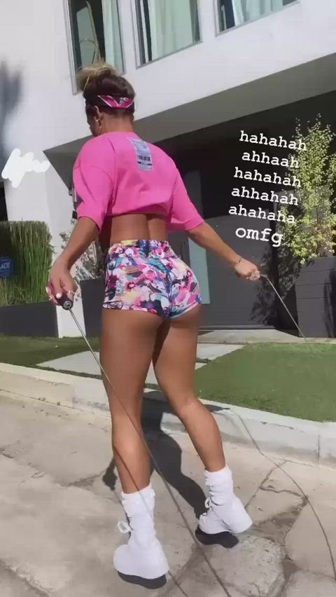 ass booty jiggle jiggling spandex twerking clip