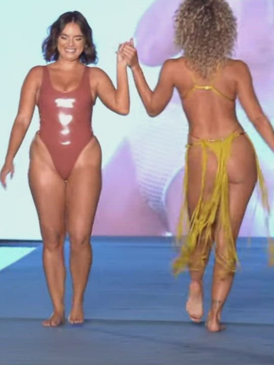 Big Ass Bikini Huge Tits Swimsuit clip