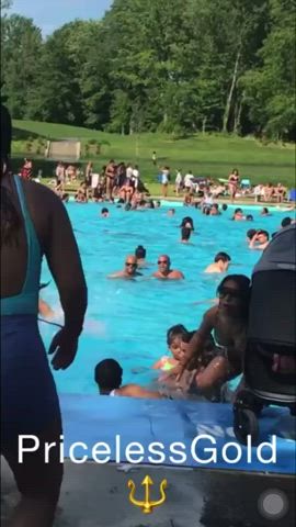 big ass bikini candid jiggling latina nipslip pool spanish voyeur clip
