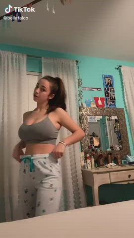 Boobs Dancing TikTok clip