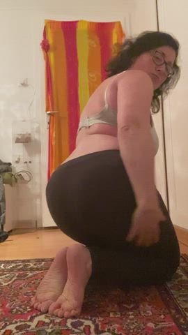 Is there any chance that you'd tit-fuck a thick slut like me ?