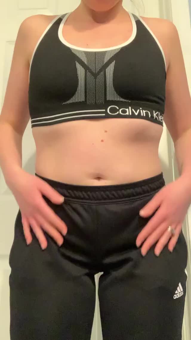 Putting my new sports bra to good use?
