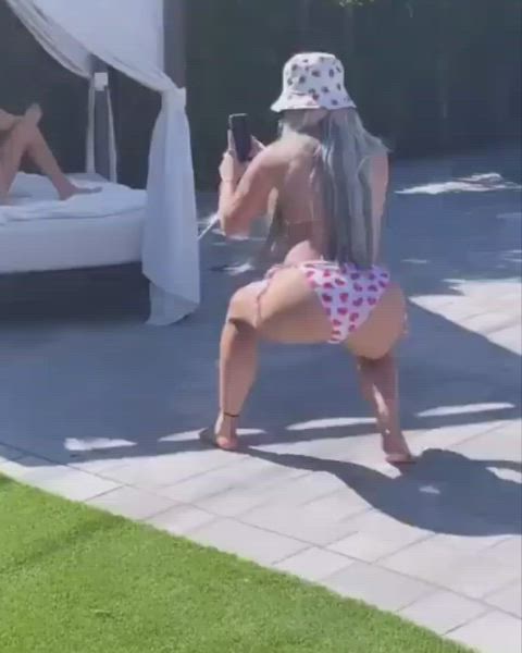 blonde pawg thick clip