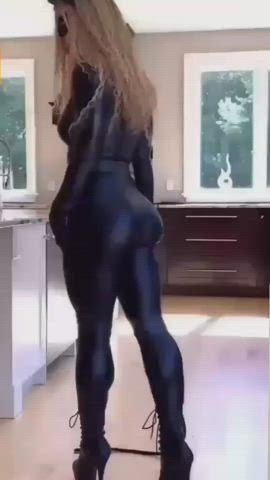 bodysuit booty bubble butt catsuit cosplay latex pawg clip