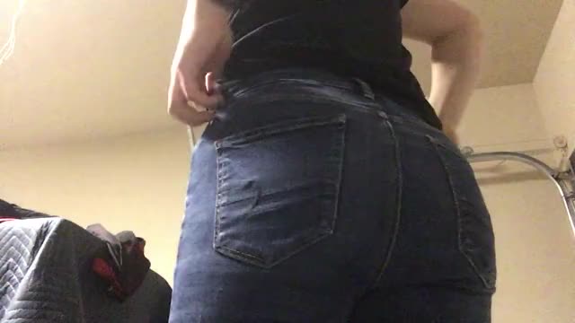 Amateur Sissy Striptease clip
