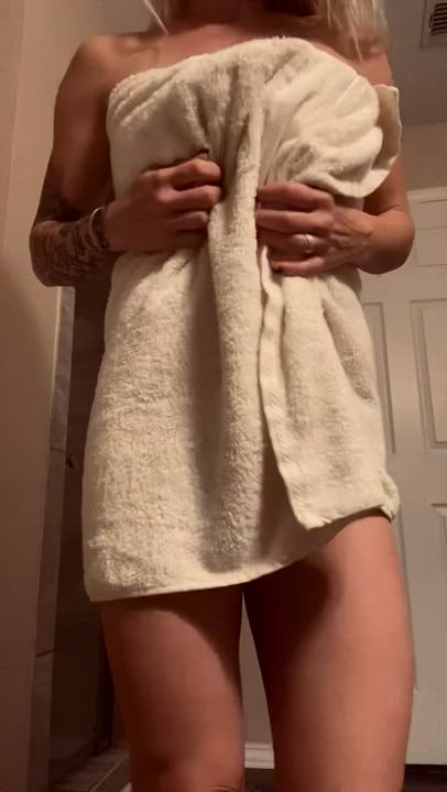 Do you like real amateur milfs? You might like my page...(f39)