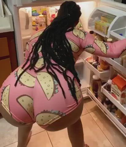 big ass ebony jiggling kitchen clip