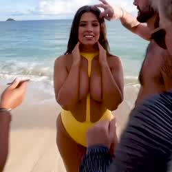 Ashley Graham Babes Celebrity Cleavage Pornstar Thick Tits clip