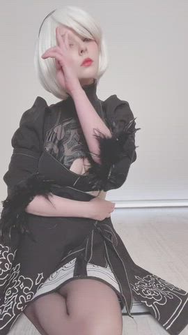 2B cosplay, anyone know her name?