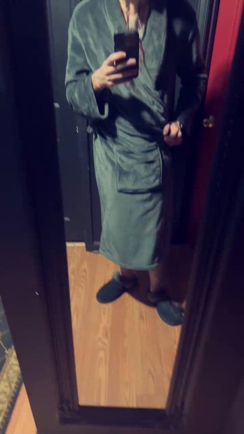 (32) do you like my bathrobe?