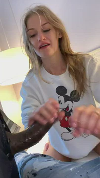 Blonde Blowjob Threesome clip