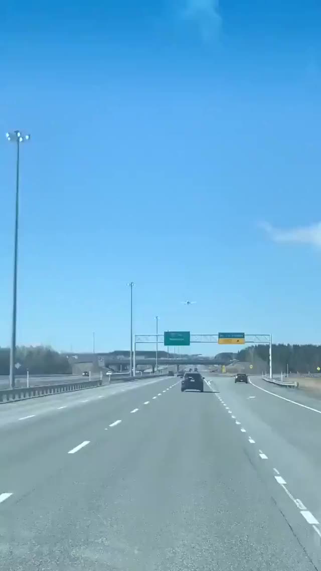 Emergency landing outside Quebec - April 16, 2020