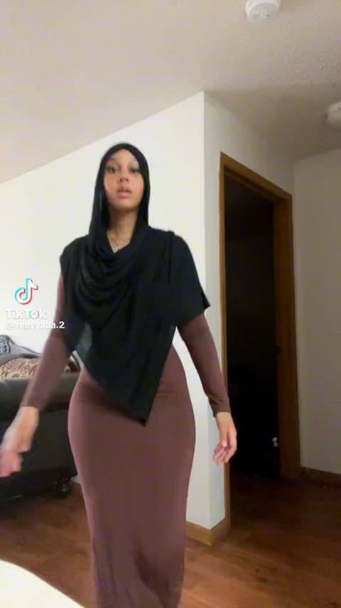 amateur arab dancing feet feet fetish hijab tease teasing tiktok clip