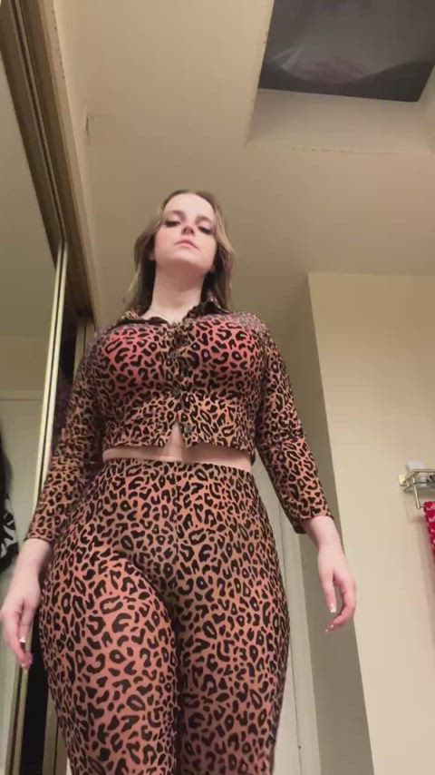 "Would you give Mommy a hand?" A leopard-print full body tease from Codi's