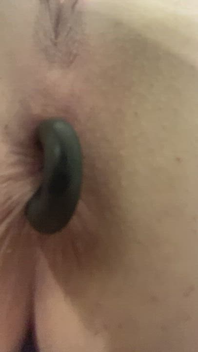 My butt plug is so fun 🍑🥵😍😍