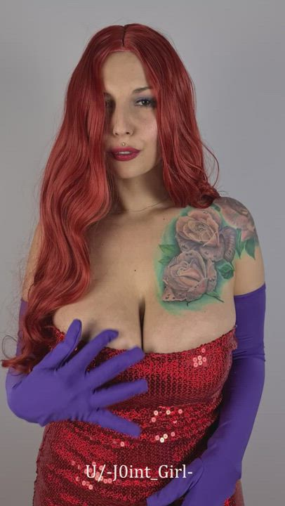 Tried to do a Jessica Rabbit cosplay, what do you guys think? [F]
