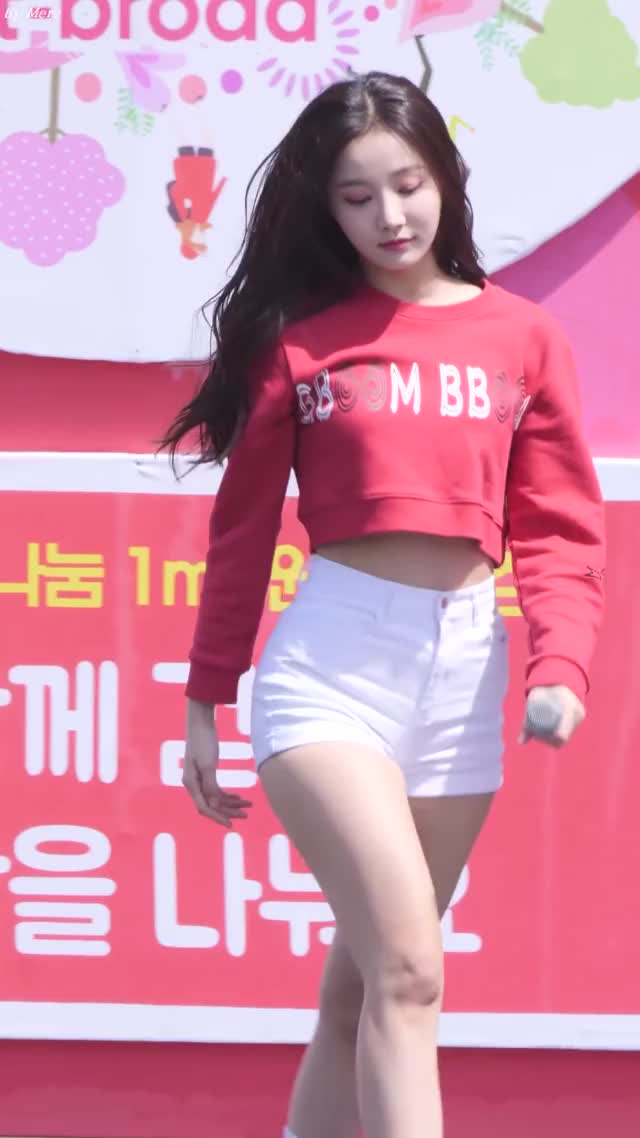 Yeonwoo Lifting Her Shorts