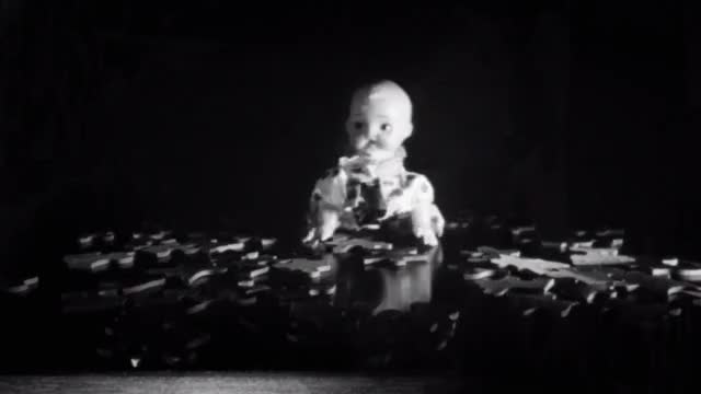 Dementia-13-1963-00-29-35-creepy-doll