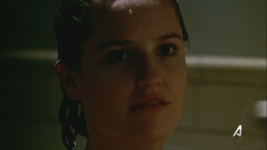 Sherry Stringfield Nude &amp; Shower Scene - 'NYPD Blue' S1 Ep4 (1993)