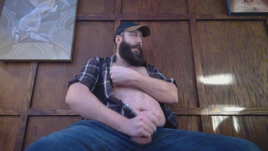 Just jerking off, showing some belly