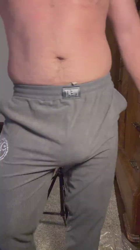 Do these pants make my dick look fat?