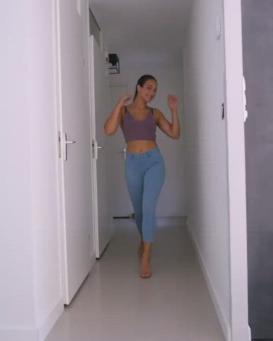 Booty Jeans Model clip