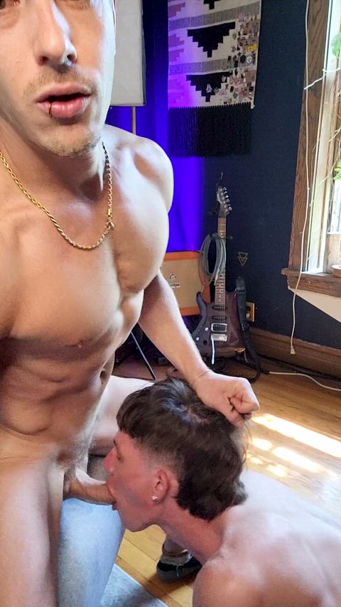 alpha amateur blowjob cumshot face fuck gay jock muscles rough clip