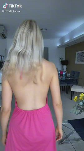 amateur blonde cleavage homemade milf mom shaking son tiktok clip