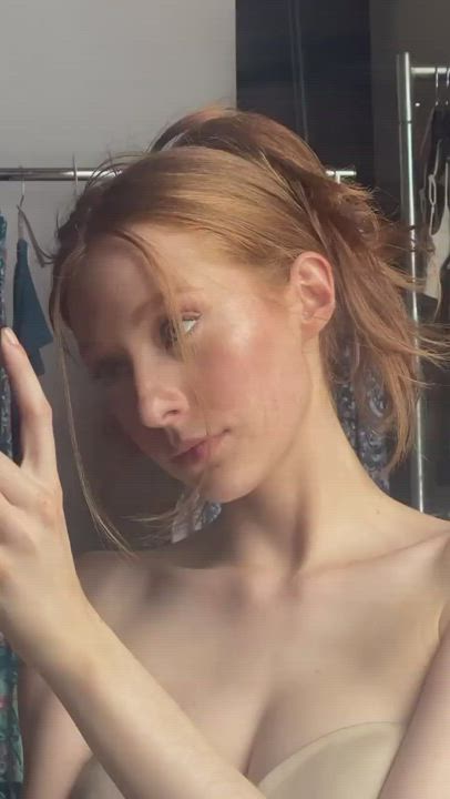 Freckles Mirror Redhead clip